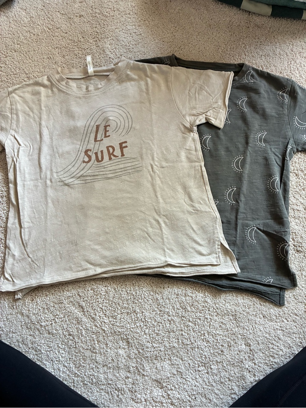 Rylee + Cru 'Le Surf' Graphic Tee in Beige & Olive
